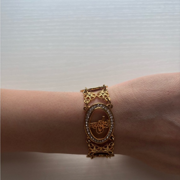 Gold Coin Link Bracelet with Oval Crystal Medallion - Women Jewelry - Picture 6 of 7